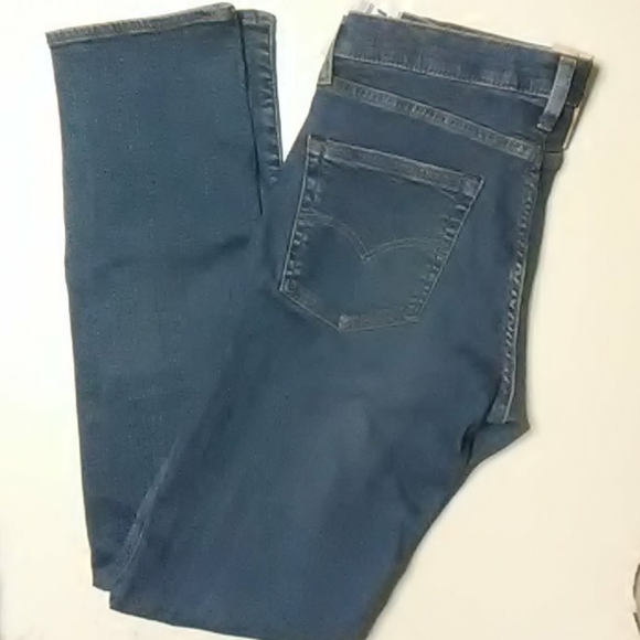Levi's Jeans - Picture 6 of 6